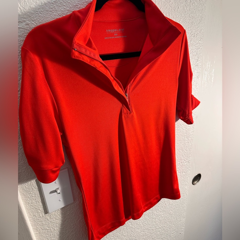 Maggie Lane. Women’s golf polo shirt. Red Half-Zip up activewear. Size Medium.